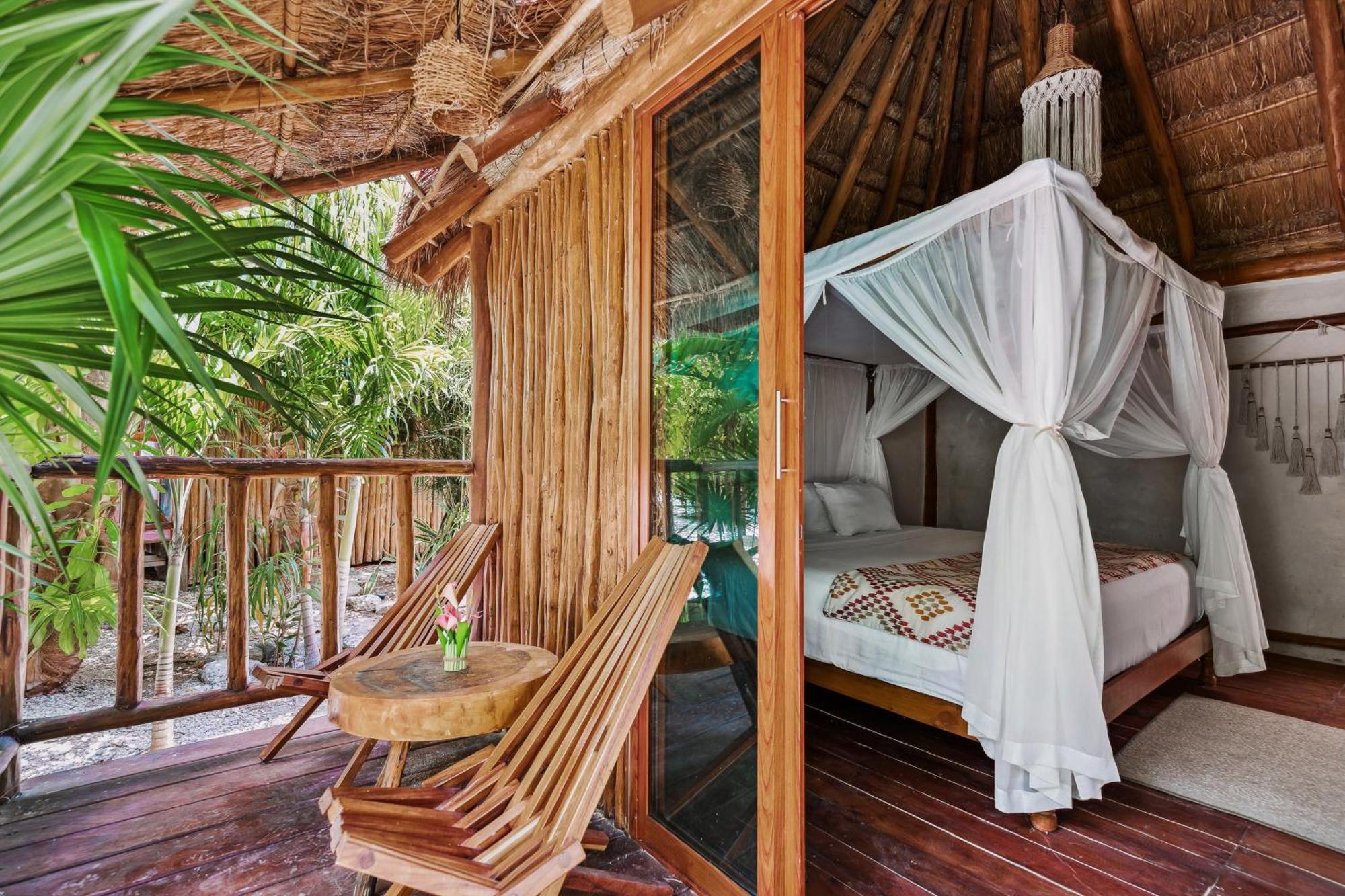 Xhule 4* Tulum
